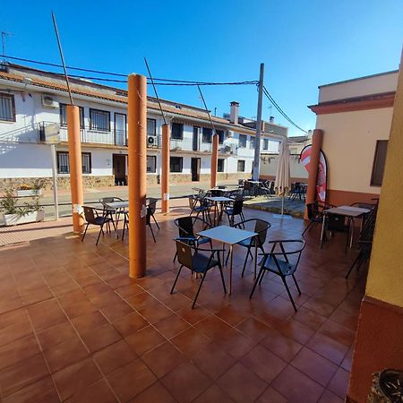 H Helechosa Hotel Exterior photo