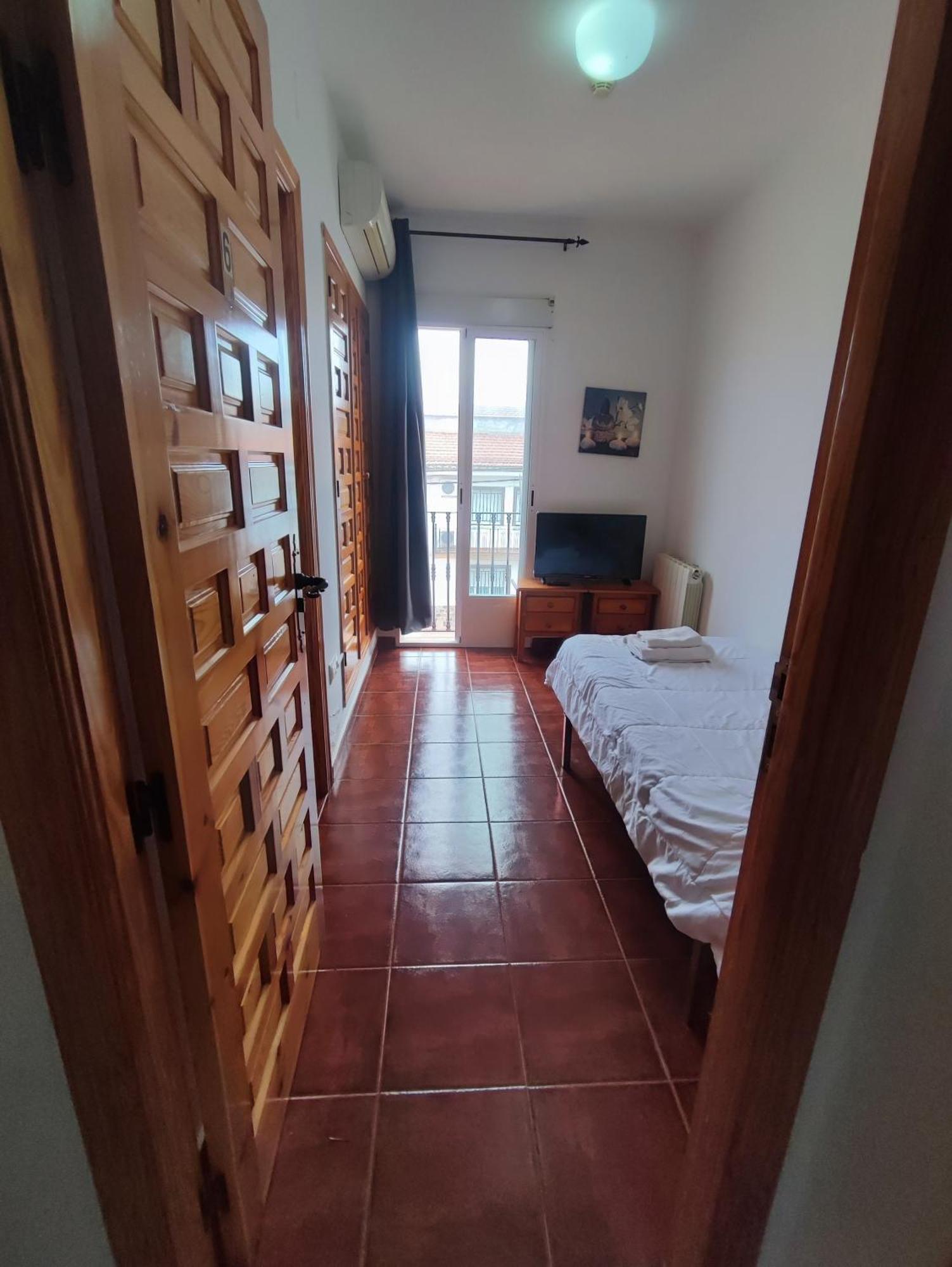 H Helechosa Hotel Room photo