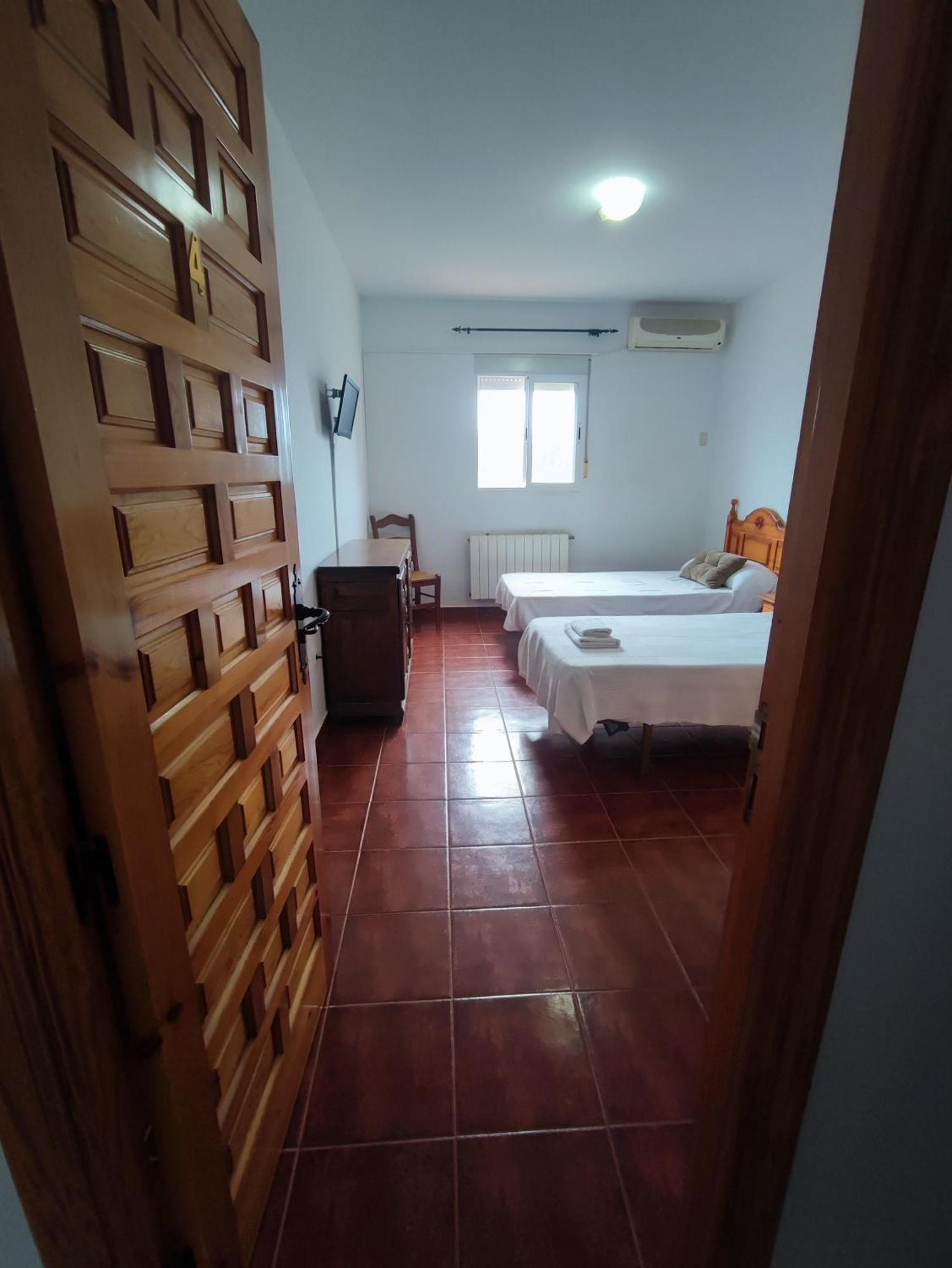 H Helechosa Hotel Room photo