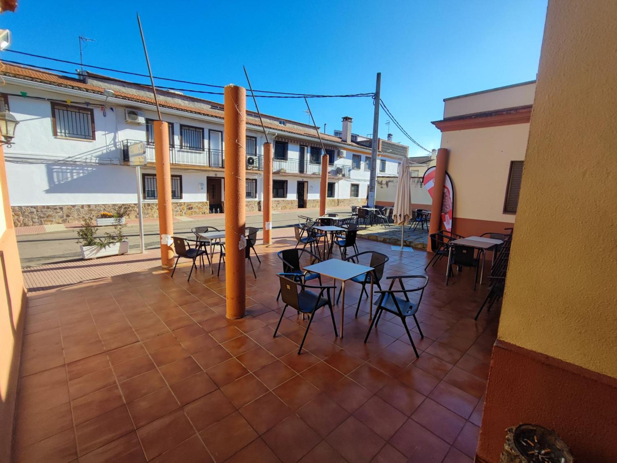 H Helechosa Hotel Exterior photo